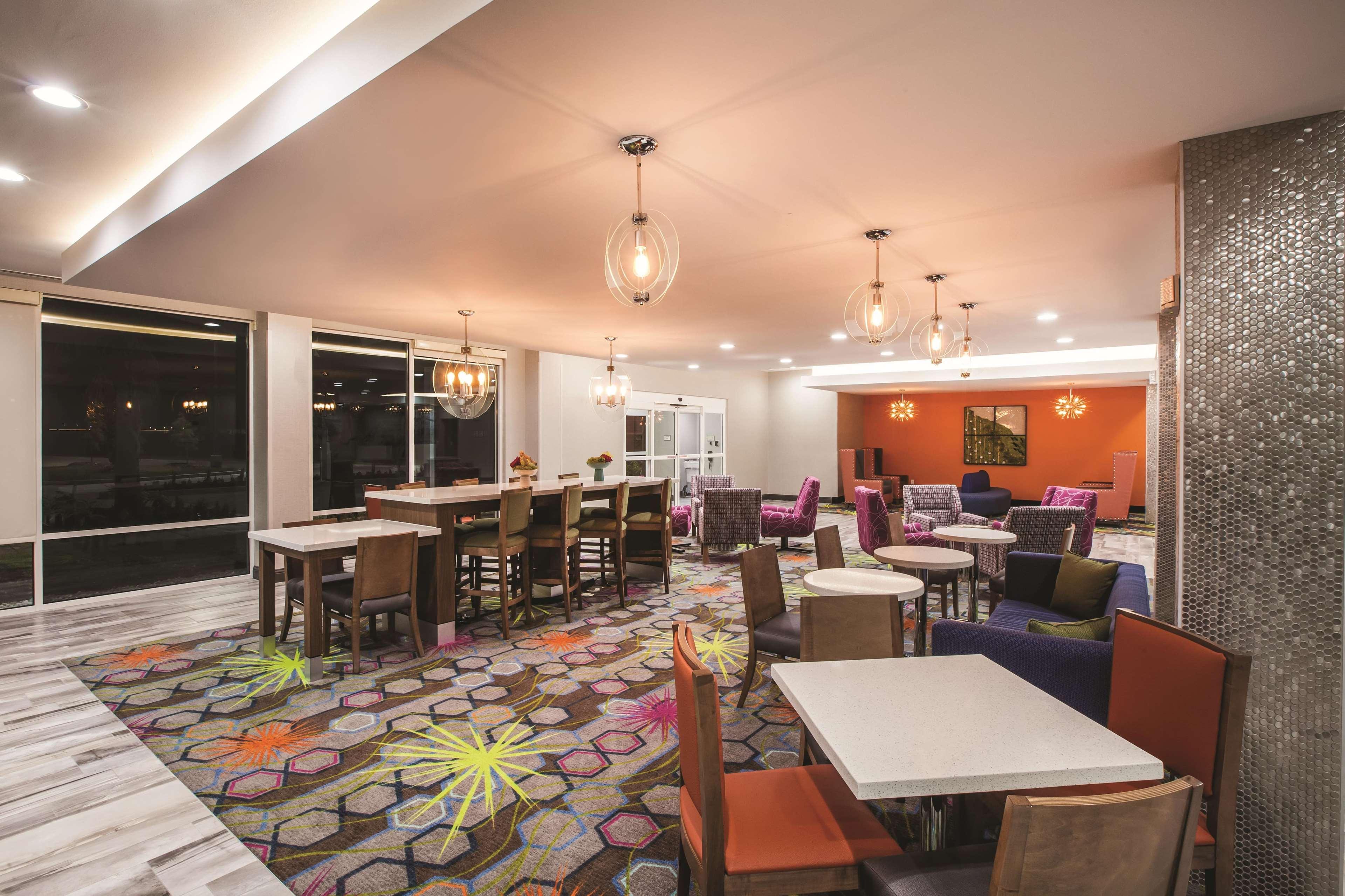 La Quinta Inn & Suites Port Allen La Exteriér fotografie